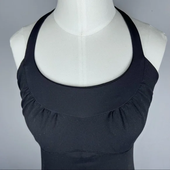 EUC - Lululemon Black Tank w/ Built-in Bra & Back Detail, Size 8 - Picture 3 of 13